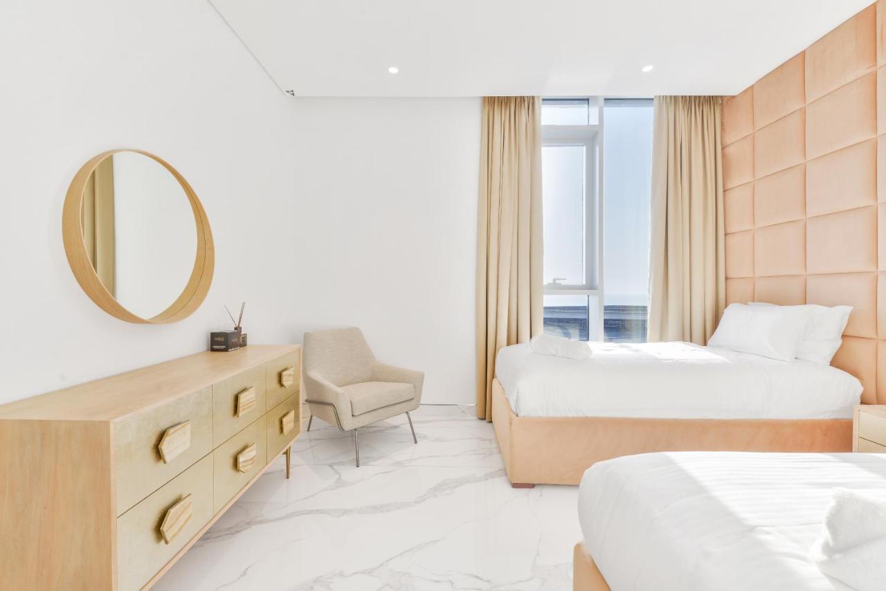 Luxe 3 Bedroom Oceanfront Apartment In The Heart Of Bluewaters Island Dubaj Exteriér fotografie
