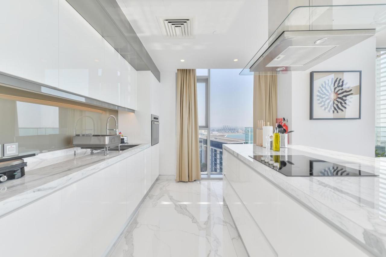 Luxe 3 Bedroom Oceanfront Apartment In The Heart Of Bluewaters Island Dubaj Exteriér fotografie