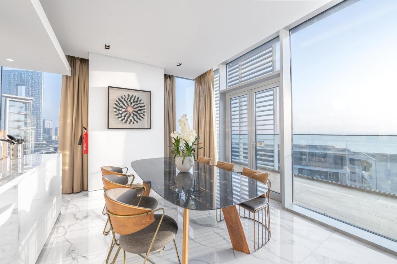 Luxe 3 Bedroom Oceanfront Apartment In The Heart Of Bluewaters Island Dubaj Exteriér fotografie